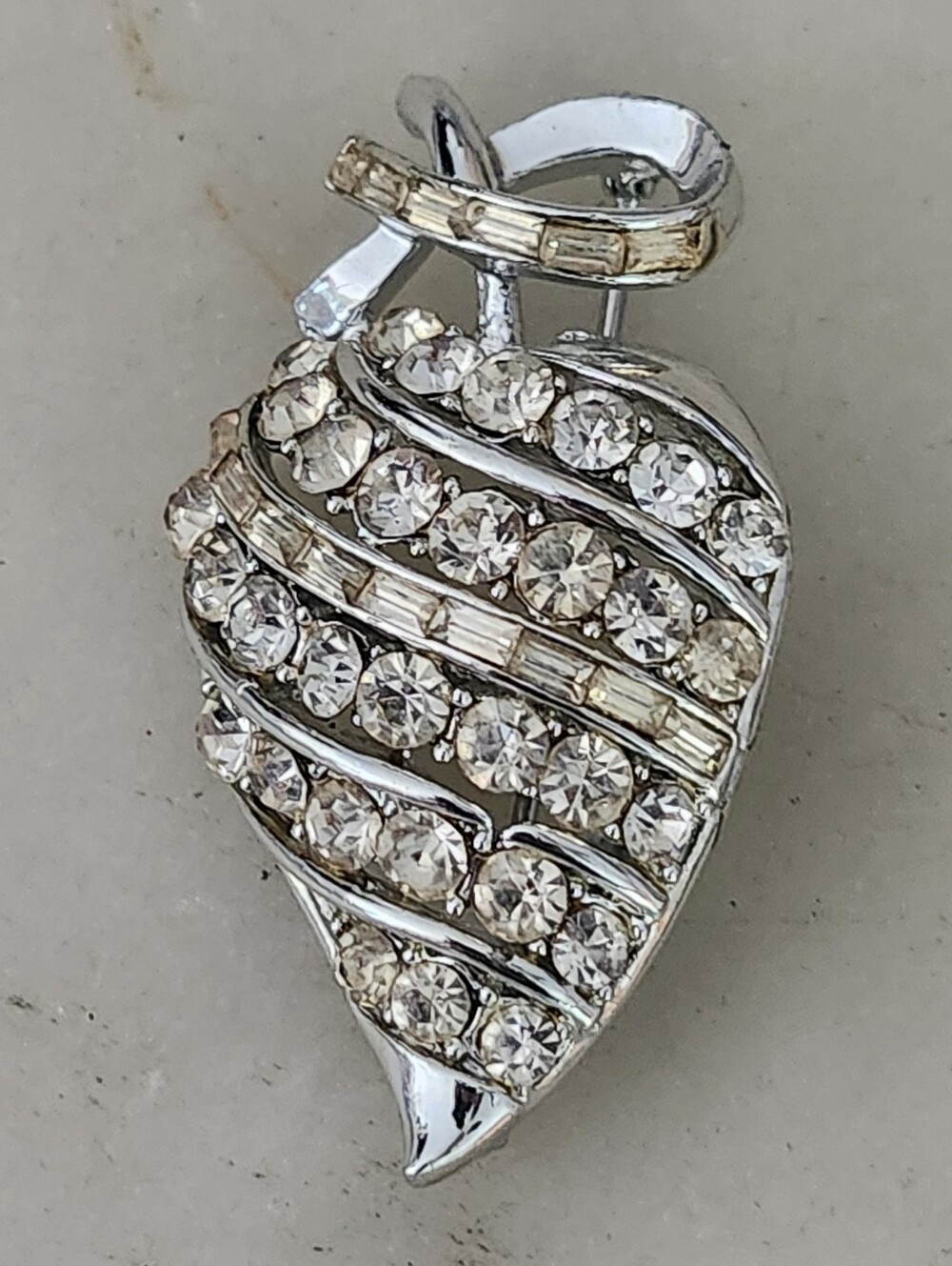 Vtg Signed MCM Crystal Leaf Brooch - Silver Tone with Clear Stones